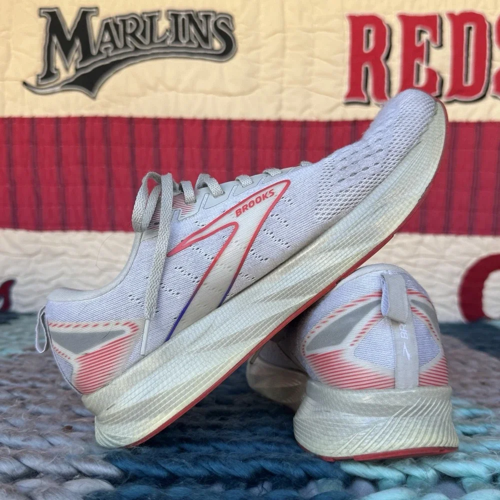 Size 9.5 - Brooks Levitate 6 Running‎ Shoes 1103951D407 Men's